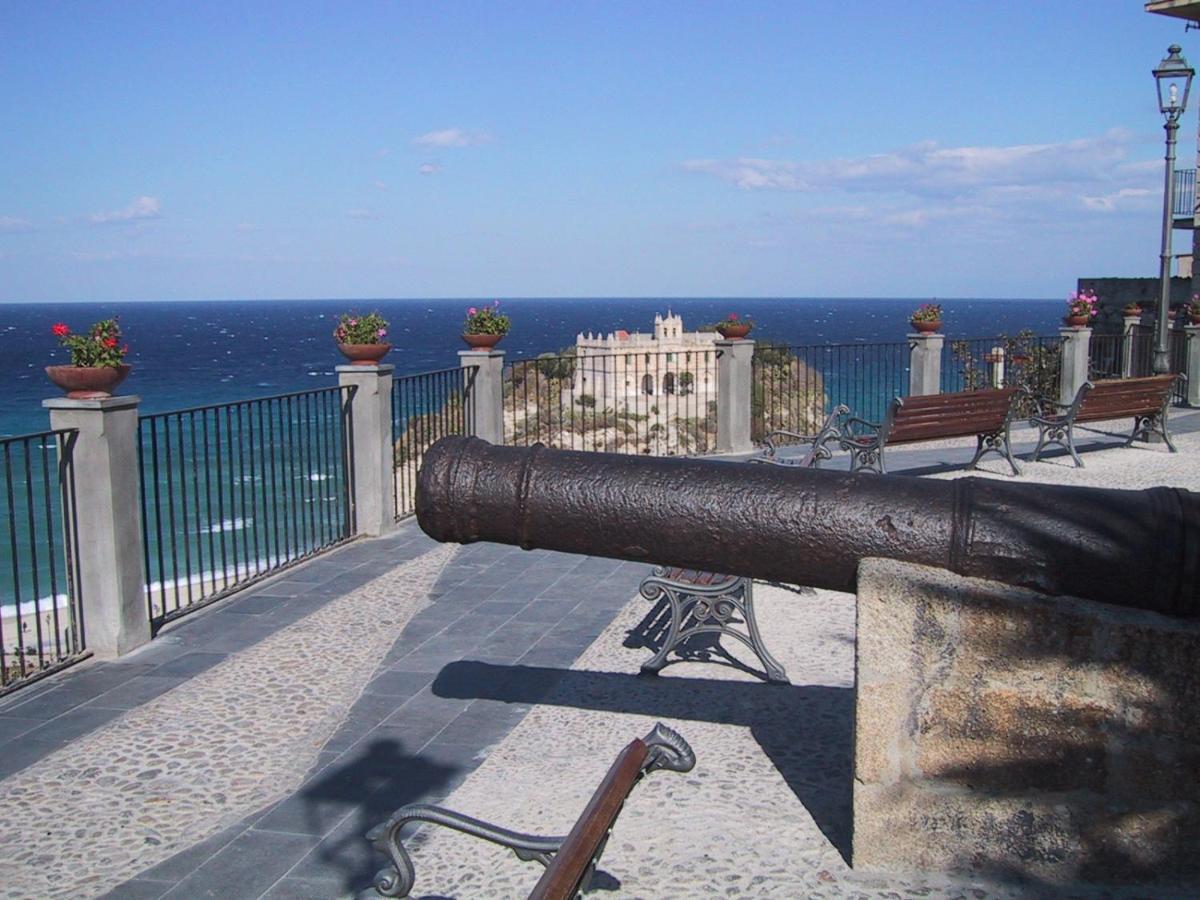 Hotel Casa Calieri Tropea Exterior foto